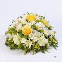 Classic Posy Yellow and White