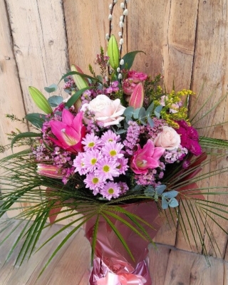 Florist Choice Majestic Vase