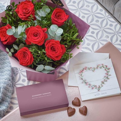 Valentines 6 Red Rose Gift Set