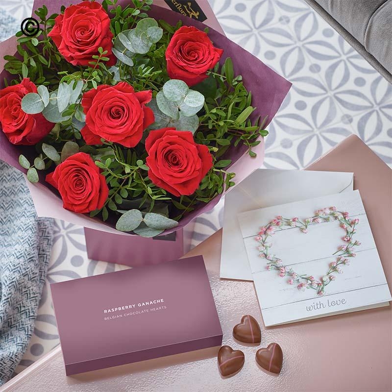 Valentines 6 Red Rose Gift Set