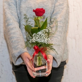 Single Rose Romance Vase